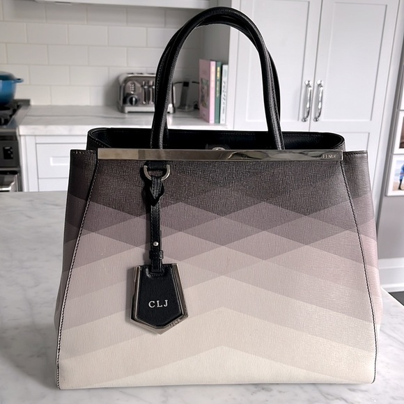 FENDI 2Jours Medium Elite Tote Bag in Black Degrade - Picture 8 of 13